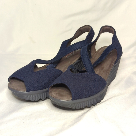 Skechers Peep Toe Wedge Sandals - Picture 1 of 13